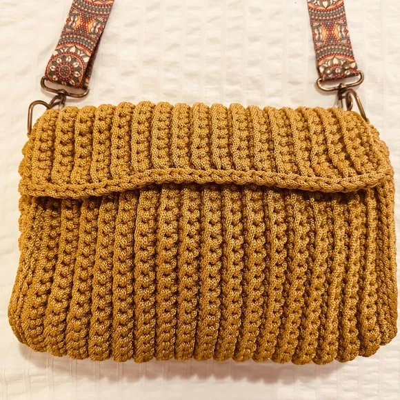 Crossbody Handmade Crochet Woven Khaki Bag NWOT - Picture 2 of 16